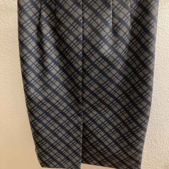 Amanda & Chelsea Plaid Gray/Blue Pencil Skirt - Picture 5 of 6